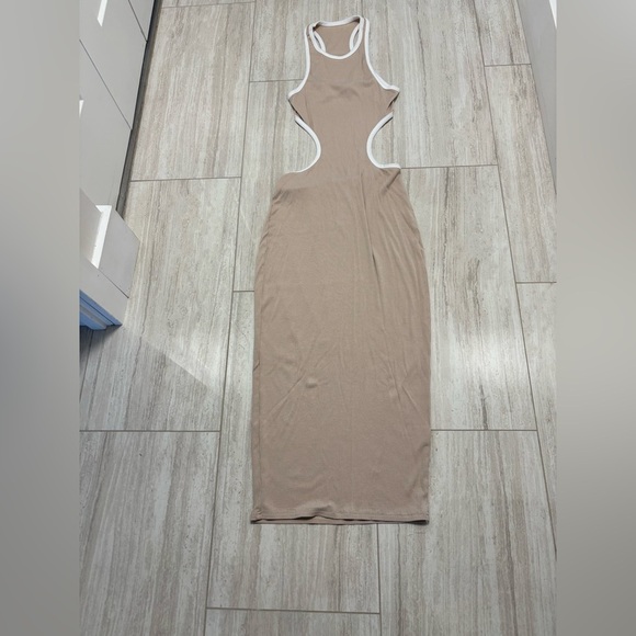 Amazon Women’s Tan White Cut Out Maxi Body Con Dress - Picture 2 of 4